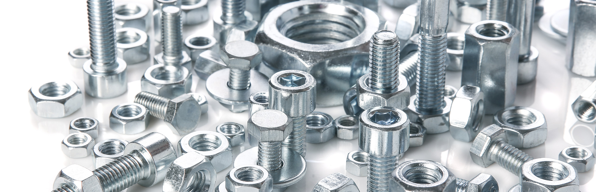 [Translate to Italienisch:] Cleaning solutions for fasteners 