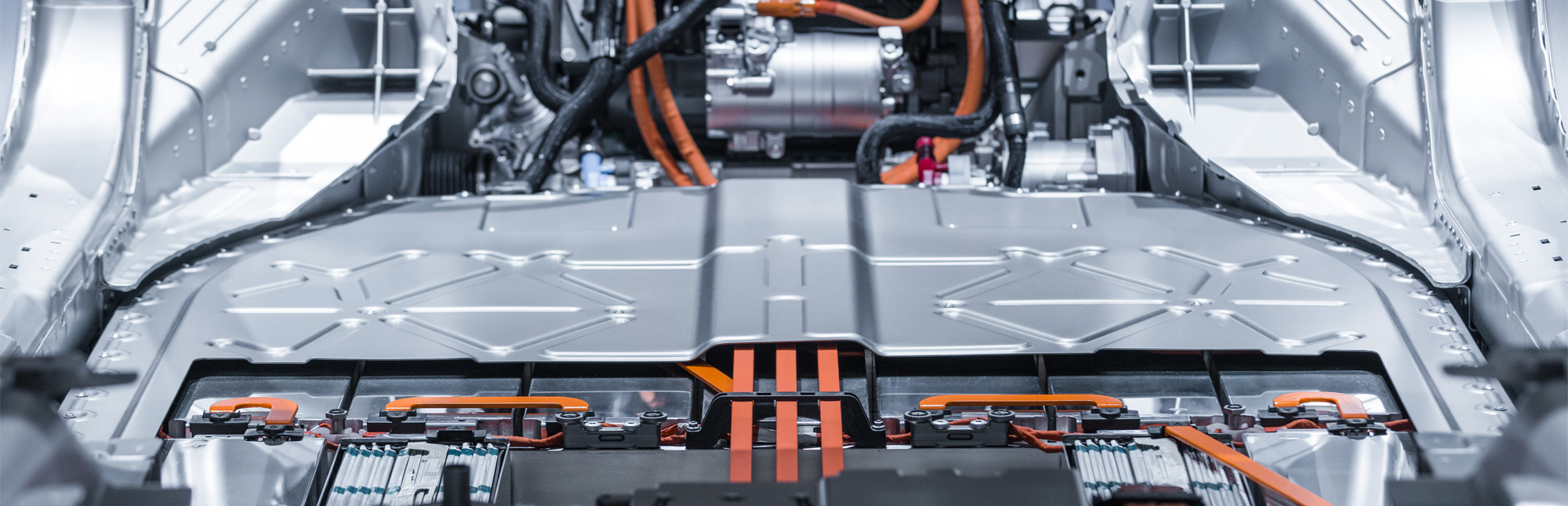 Macchine per la pulizia dei componenti per la mobilità elettrica